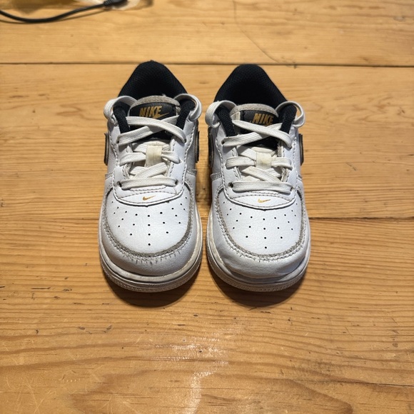 Nike Force 1 LV8 - Picture 3 of 7